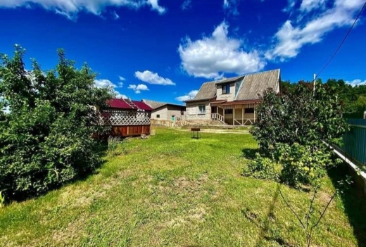 Сдается пол дома с отдельным входом