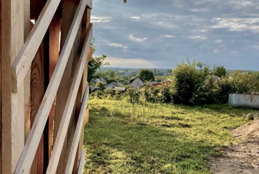 Сдается пол дома с отдельным входом